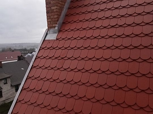 Koniec pierwszej części remontu dachu Kościoła w Garczegorzu