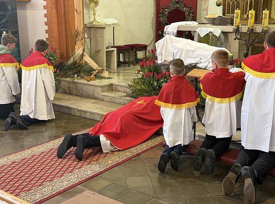 Wielki Piątek - Liturgia na cześć Męki Pańskiej