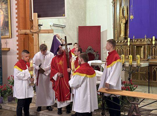 Wielki Piątek - Liturgia na cześć Męki Pańskiej