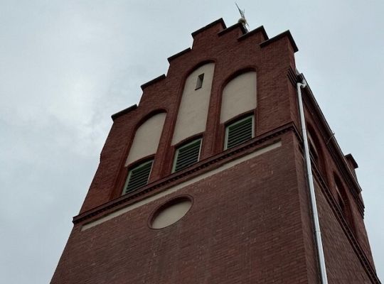 Odnowiona wieża Kościoła w Garczegorzu