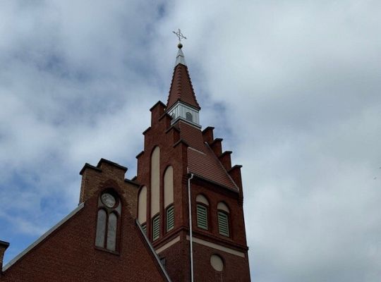 Odnowiona wieża Kościoła w Garczegorzu