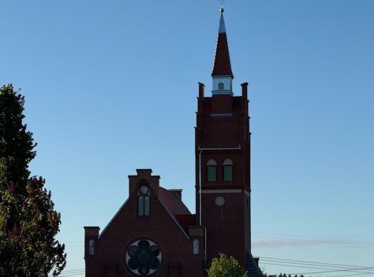 Odnowiona wieża Kościoła w Garczegorzu